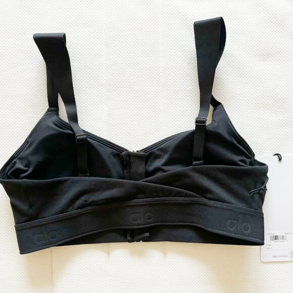 ALO YOGA Alosoft Molded Showcase Bra size S - Picture 2 of 5